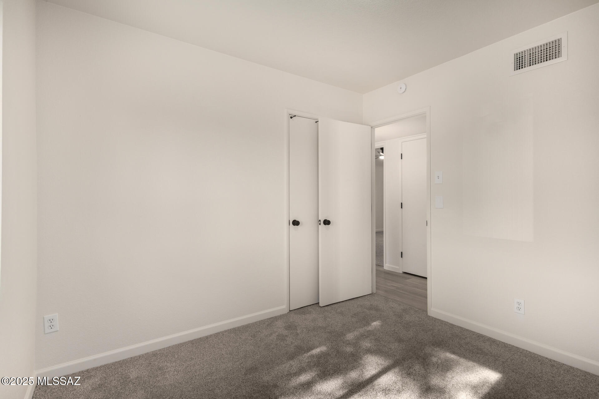 2950 W Calle Pajarito