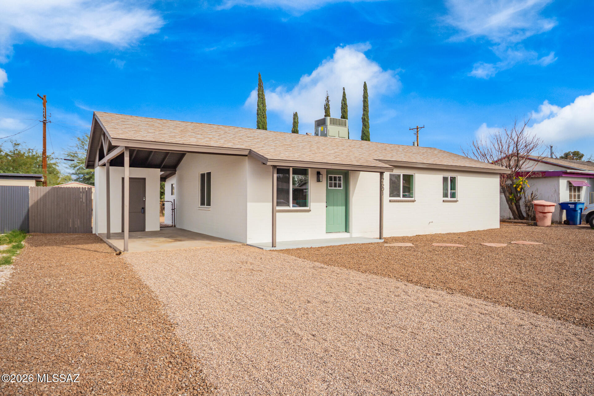 2601 E Warwick Vista