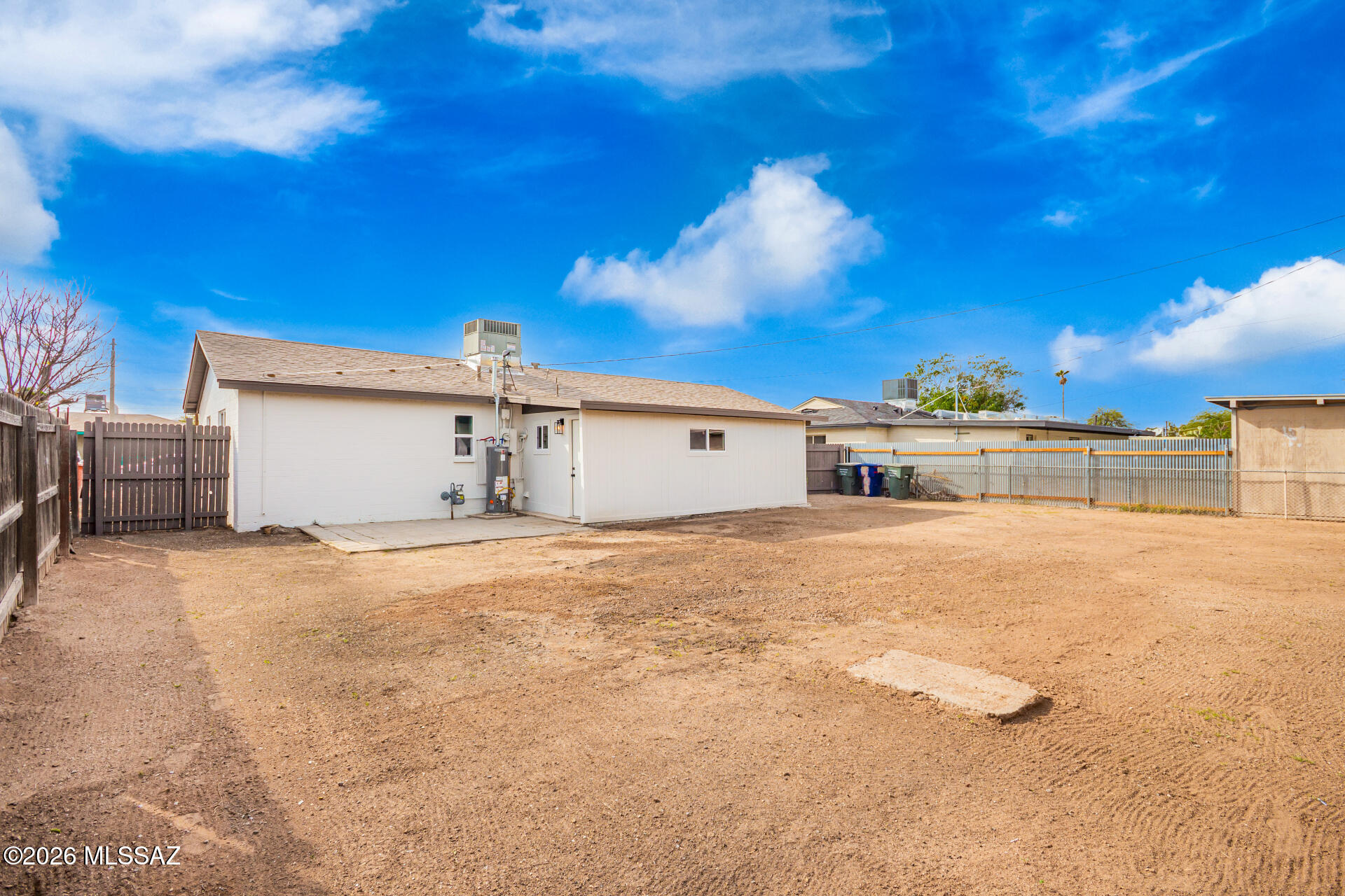 2601 E Warwick Vista