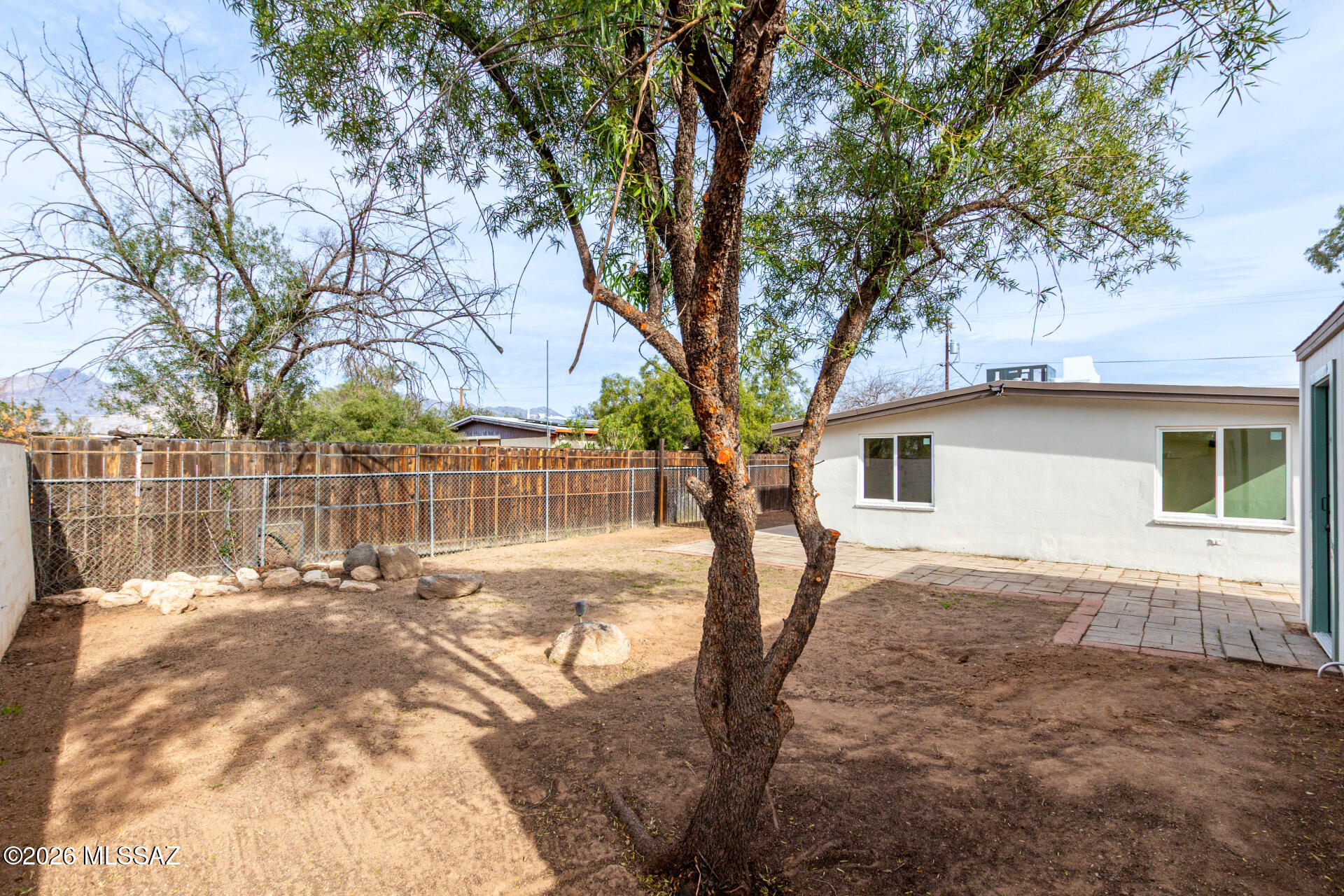 2721 N Calle De Romy