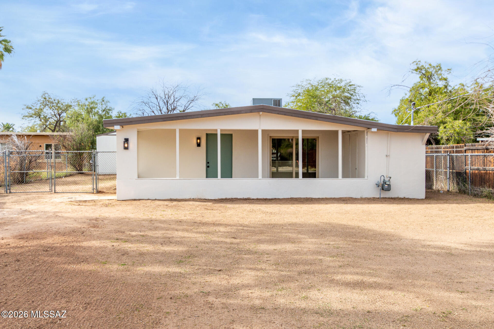 2721 N Calle De Romy