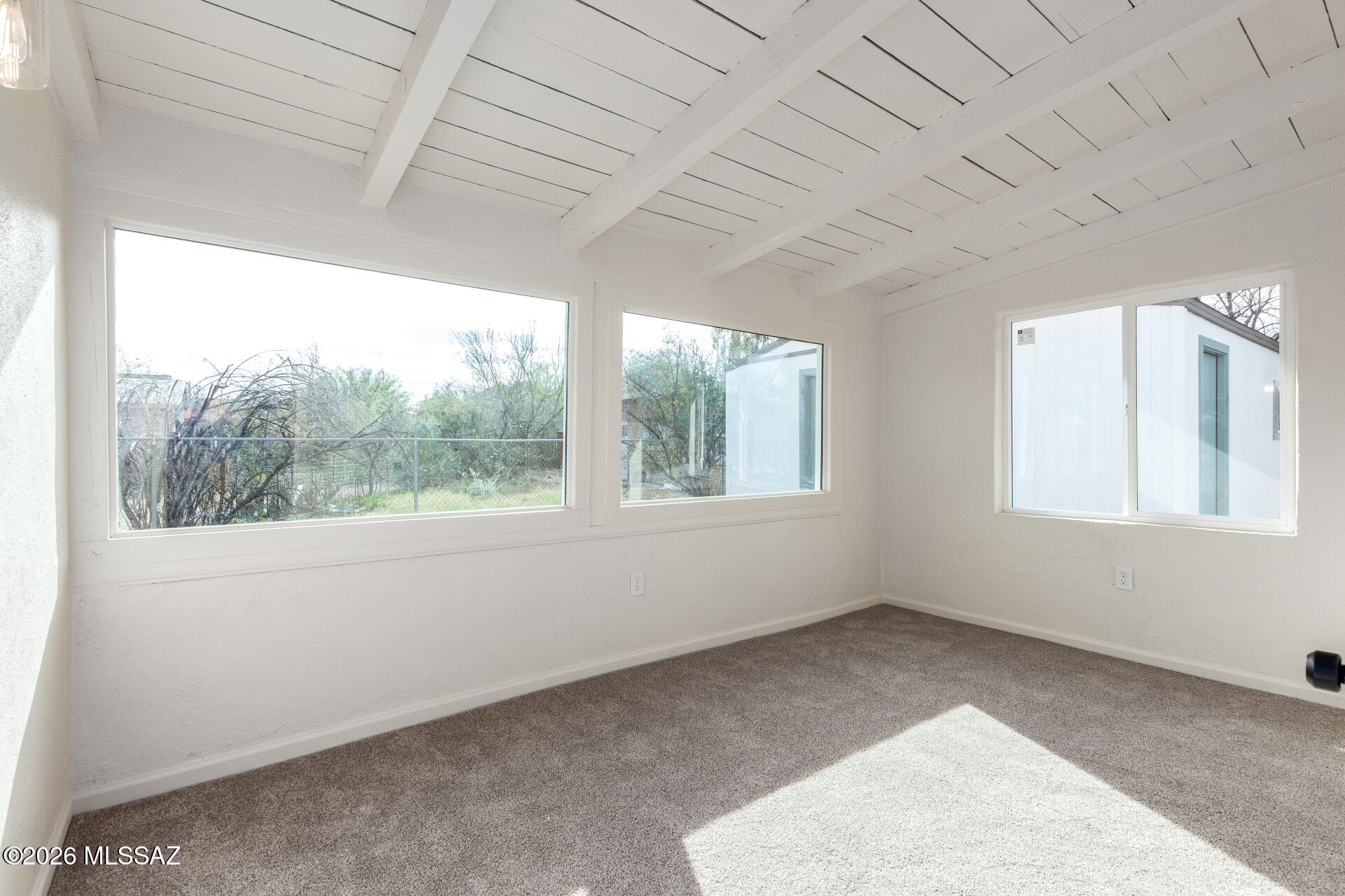 2721 N Calle De Romy