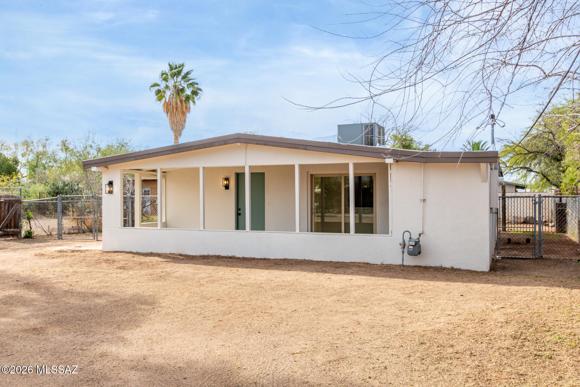 2721 N Calle De Romy