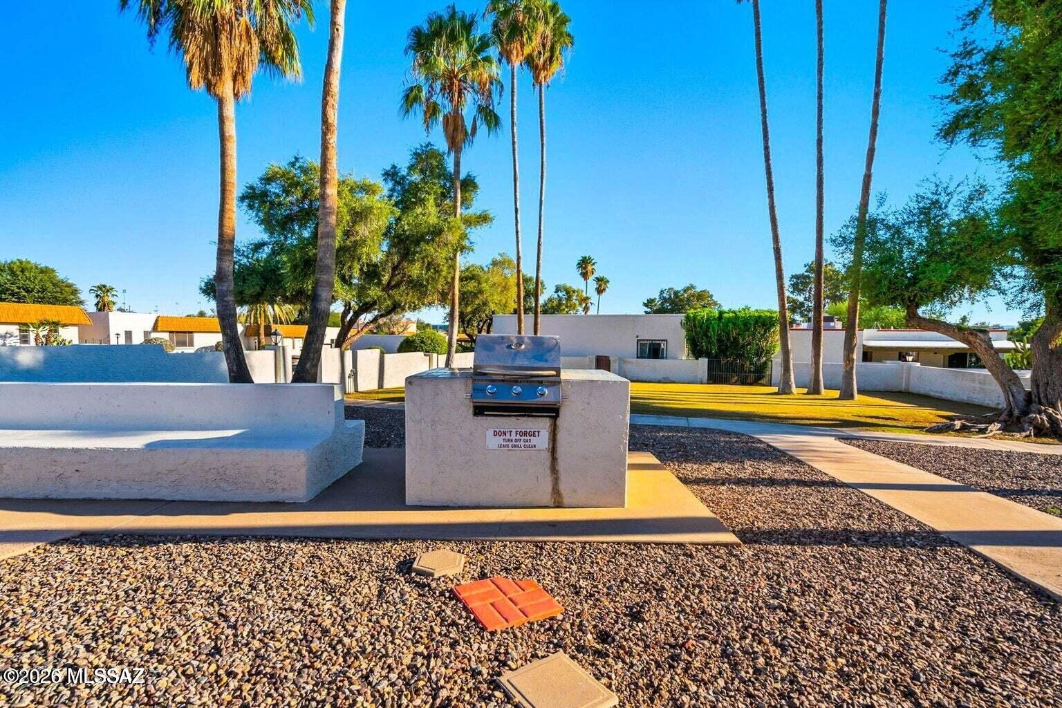 660 E River Road APT W