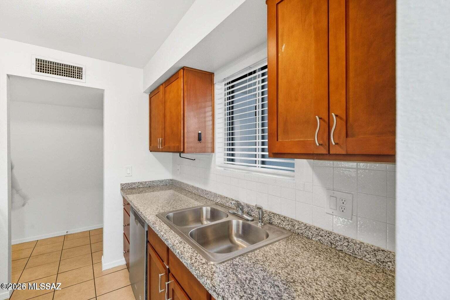 660 E River Road APT W