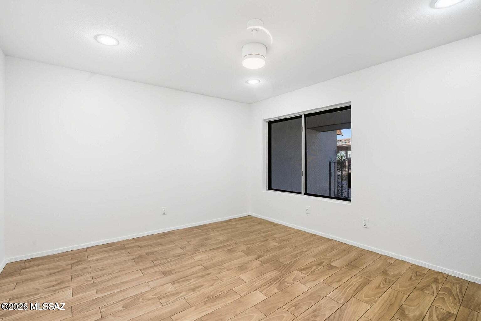 660 E River Road APT W