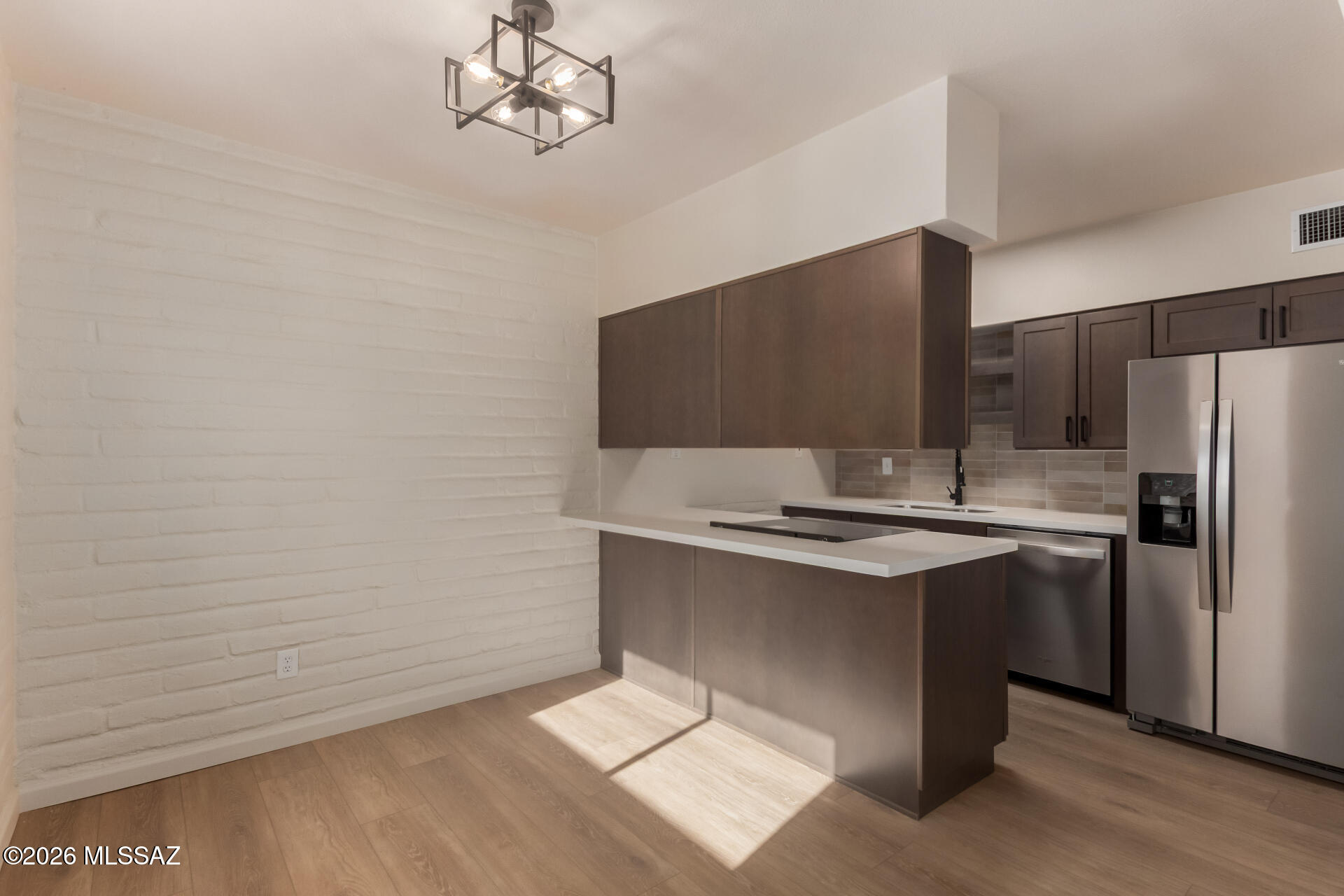 3960 E Flower Street APT 11