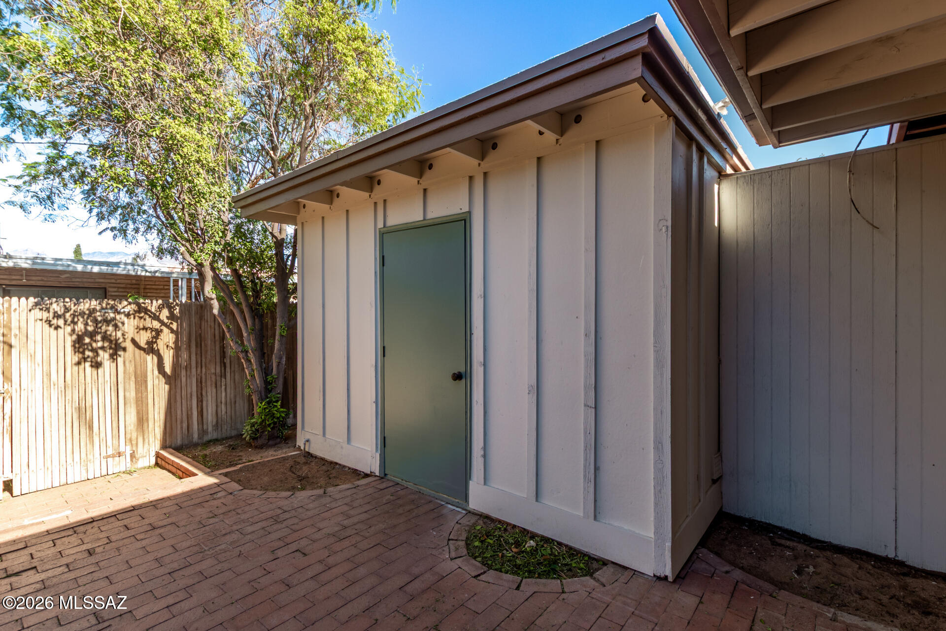 3960 E Flower Street APT 11