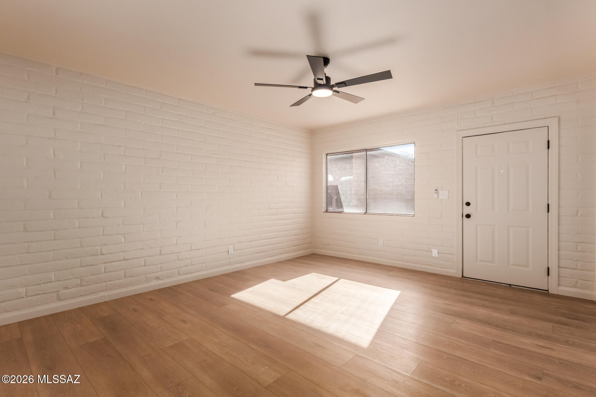 3960 E Flower Street APT 11