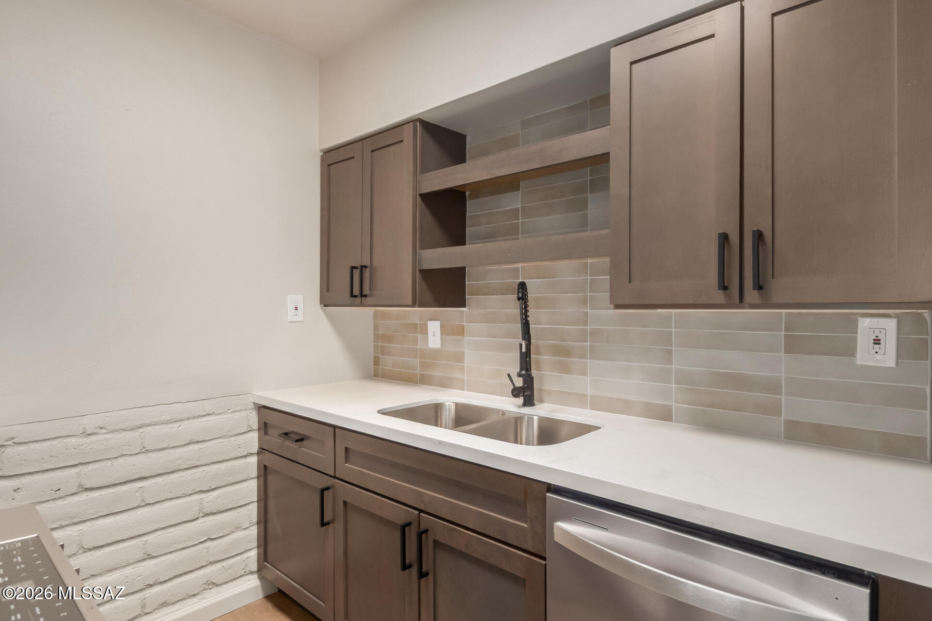 3960 E Flower Street APT 11