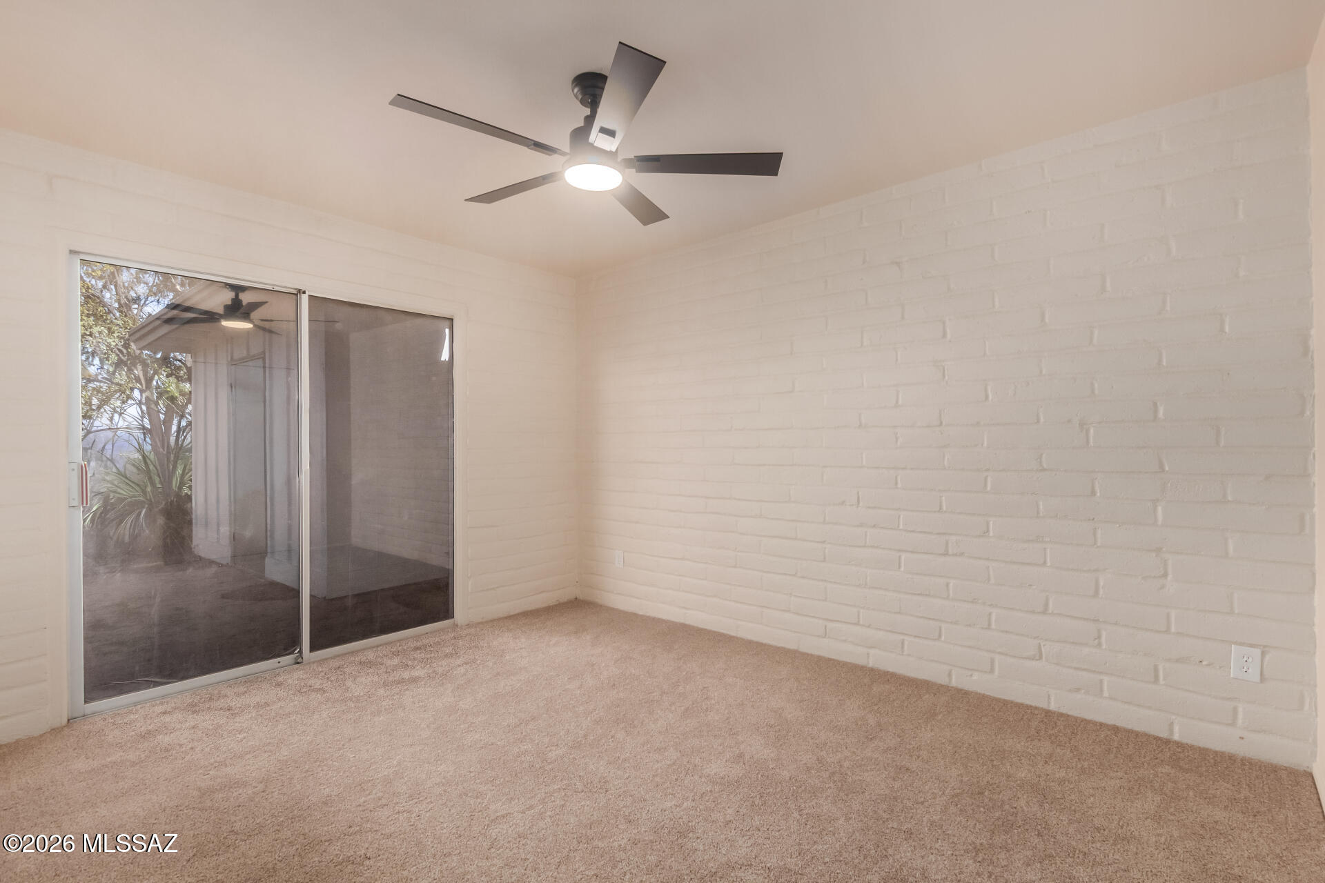 3960 E Flower Street APT 11