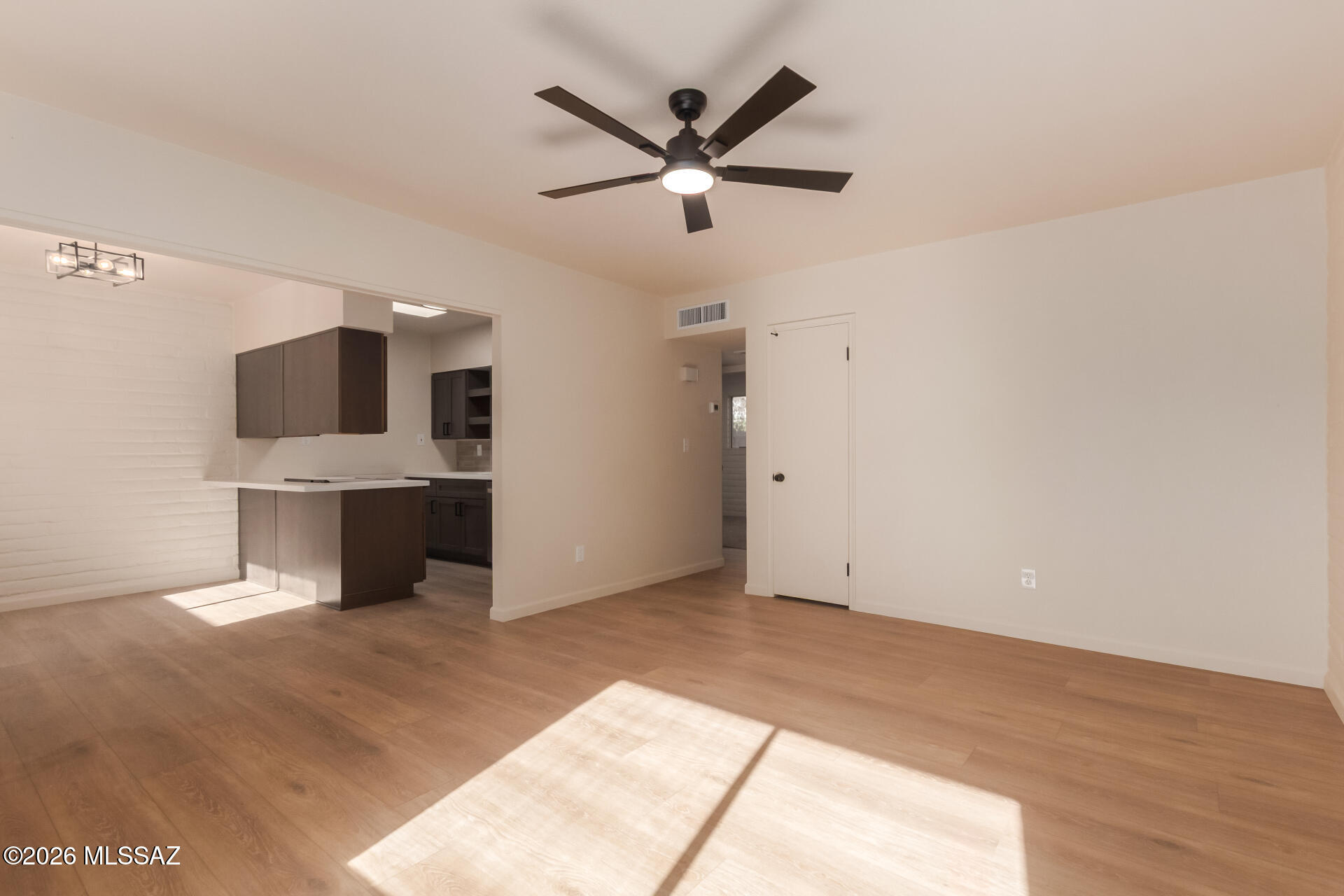 3960 E Flower Street APT 11