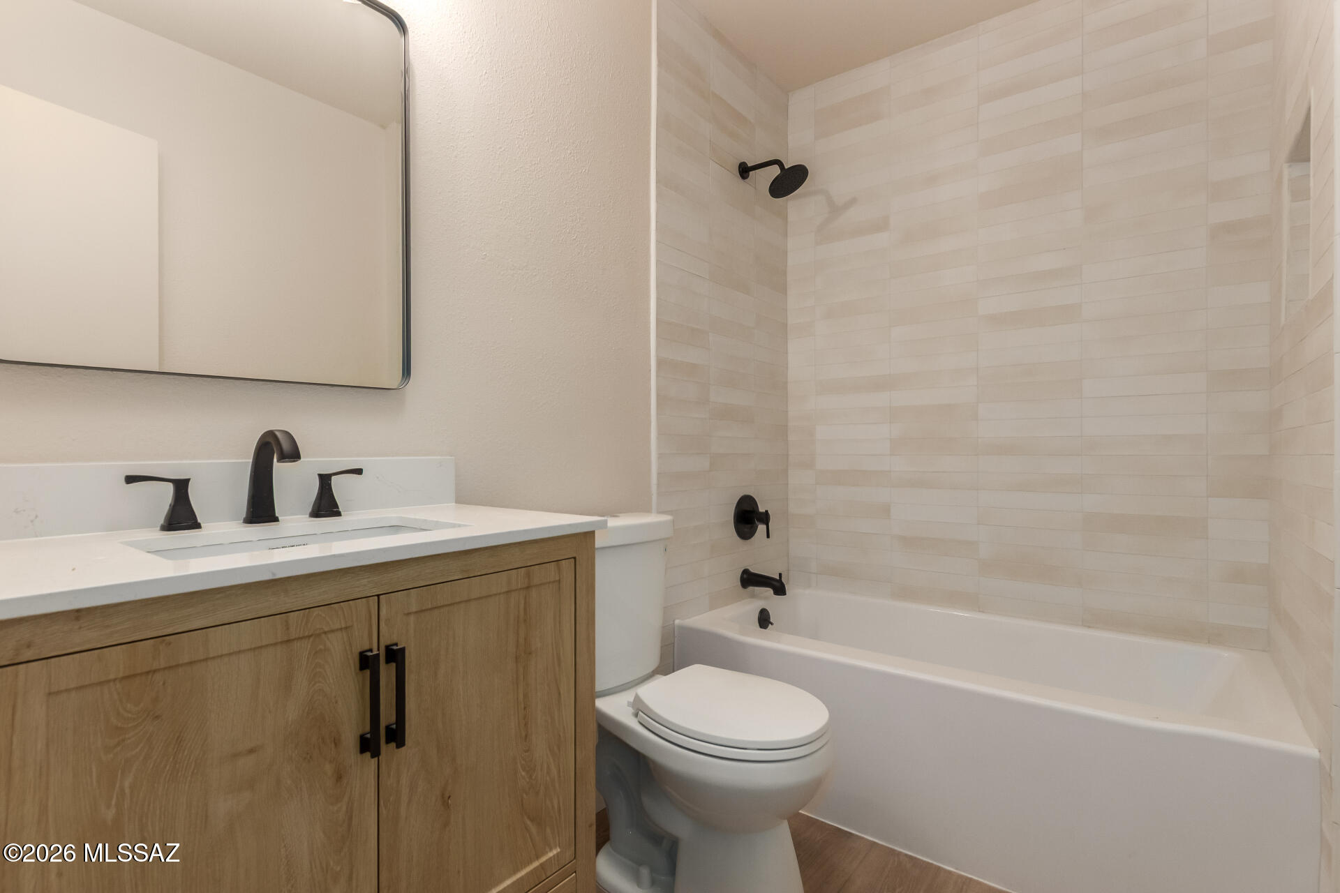 3960 E Flower Street APT 11