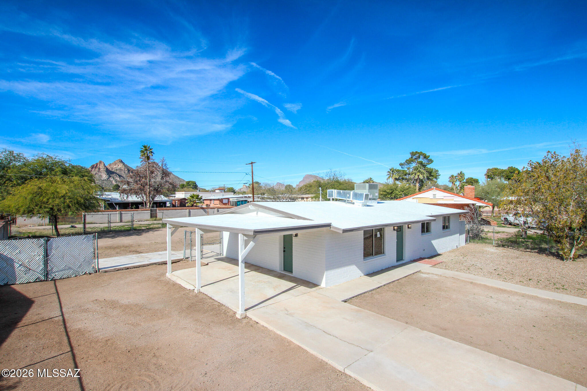 5516 S Oriole Avenue