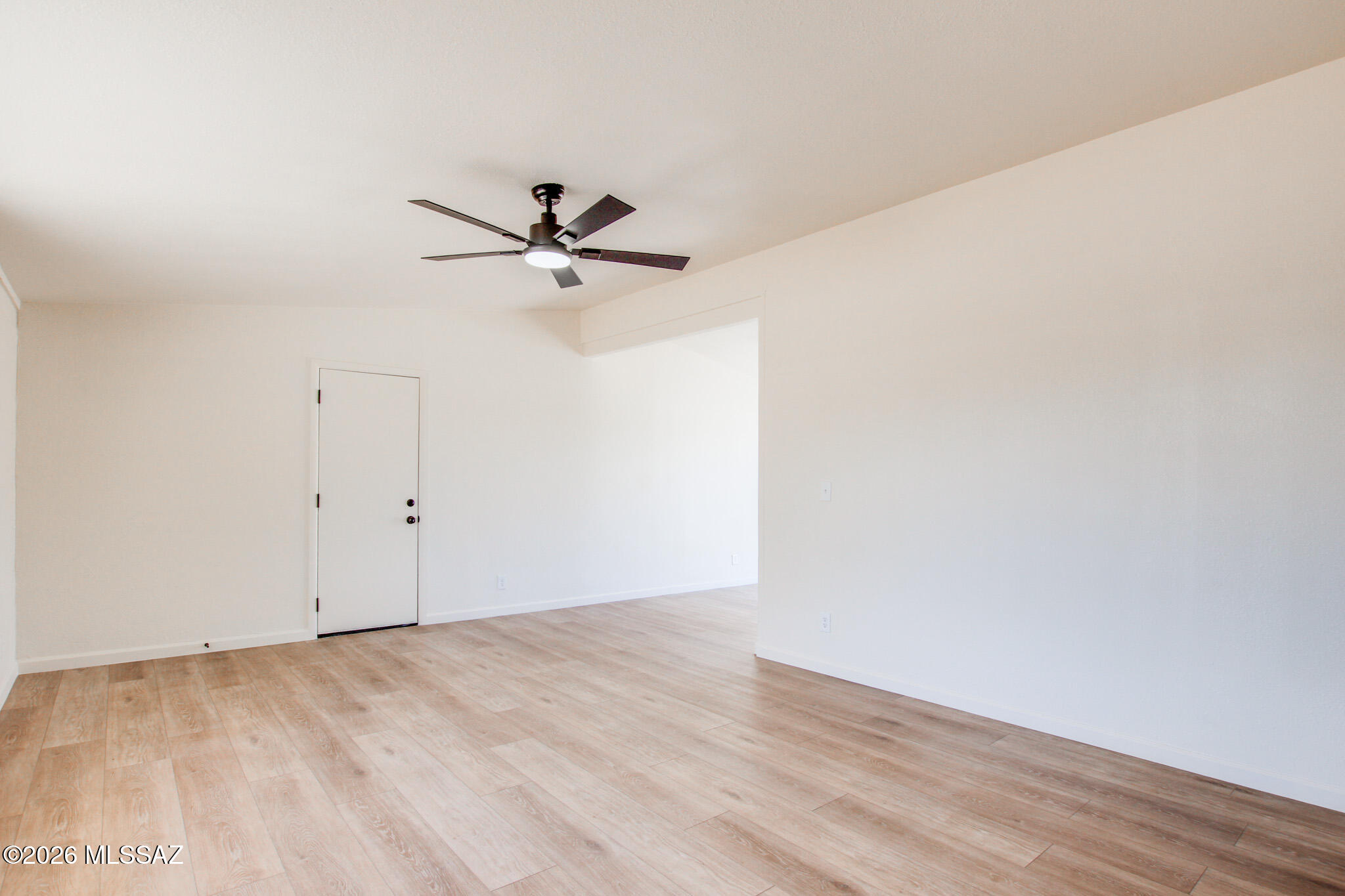 5516 S Oriole Avenue