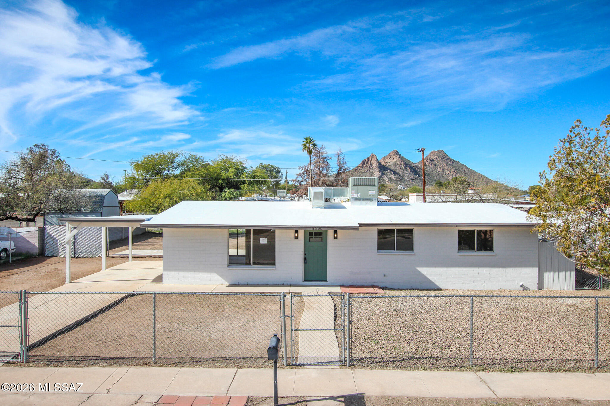 5516 S Oriole Avenue