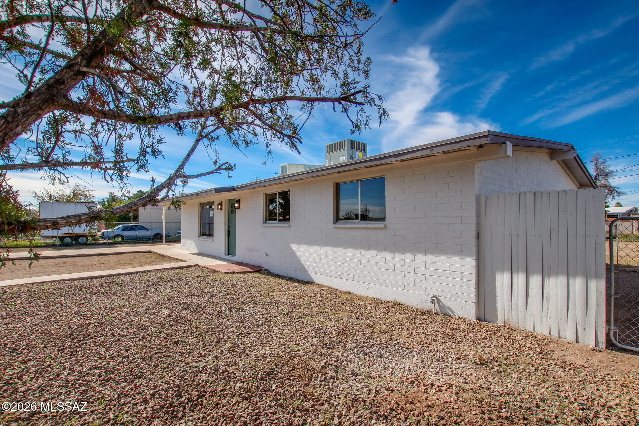 5516 S Oriole Avenue