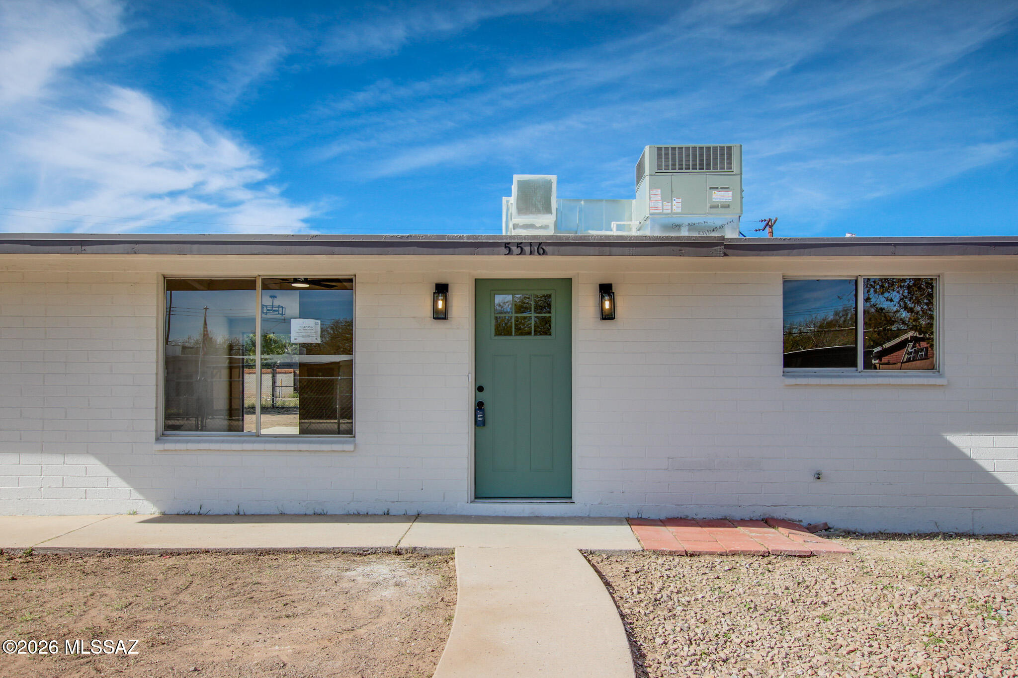 5516 S Oriole Avenue