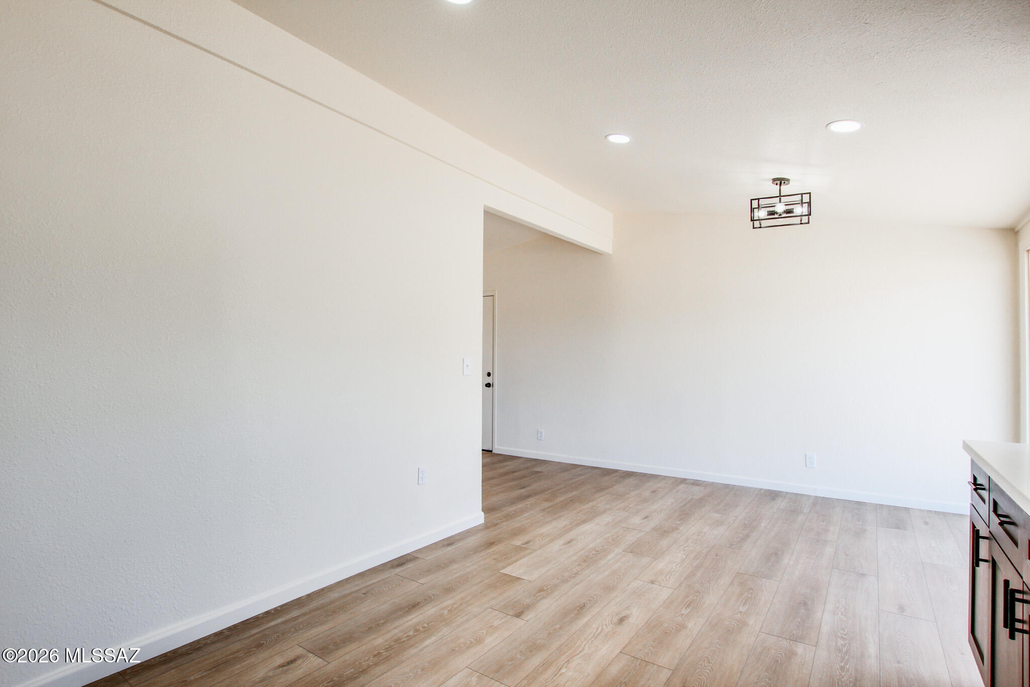 5516 S Oriole Avenue