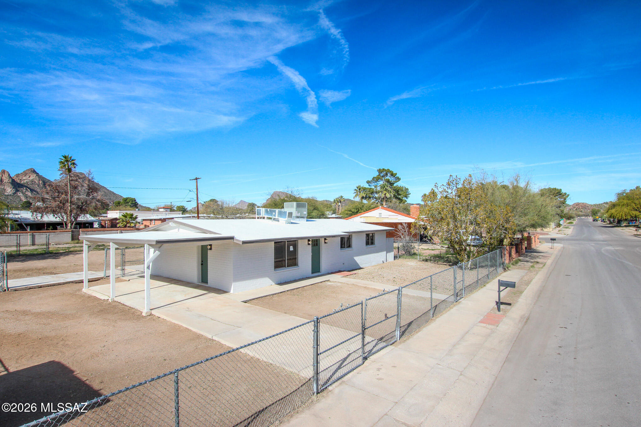 5516 S Oriole Avenue