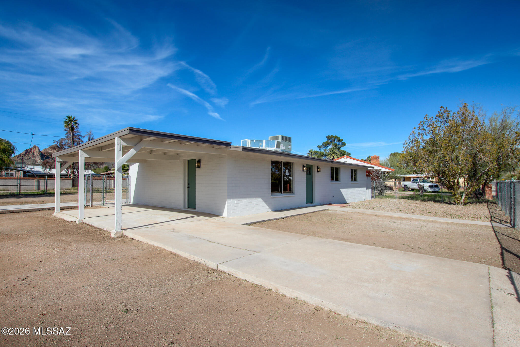 5516 S Oriole Avenue