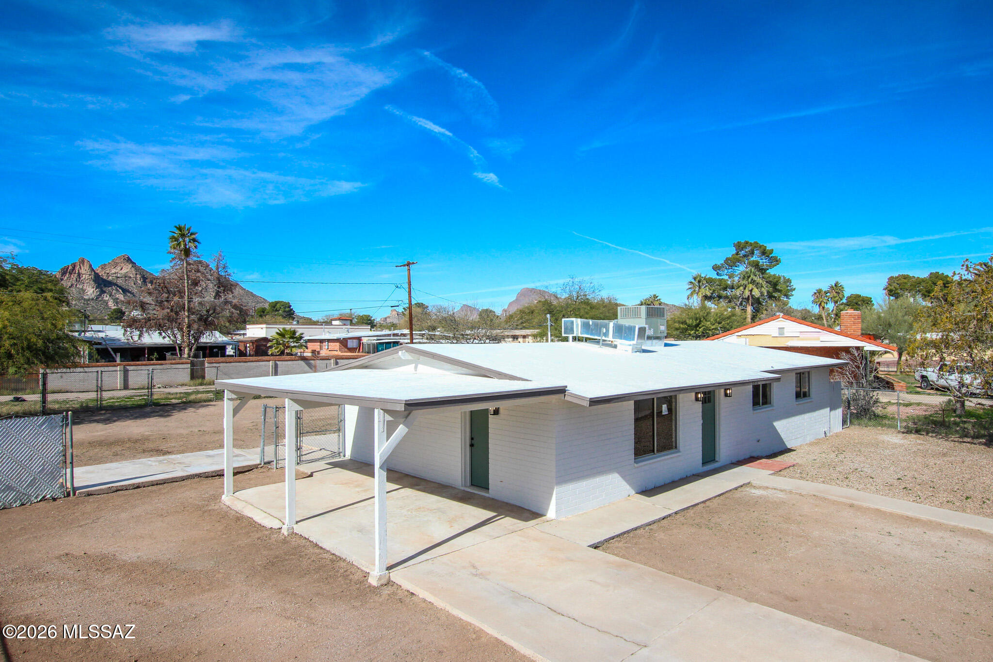 5516 S Oriole Avenue