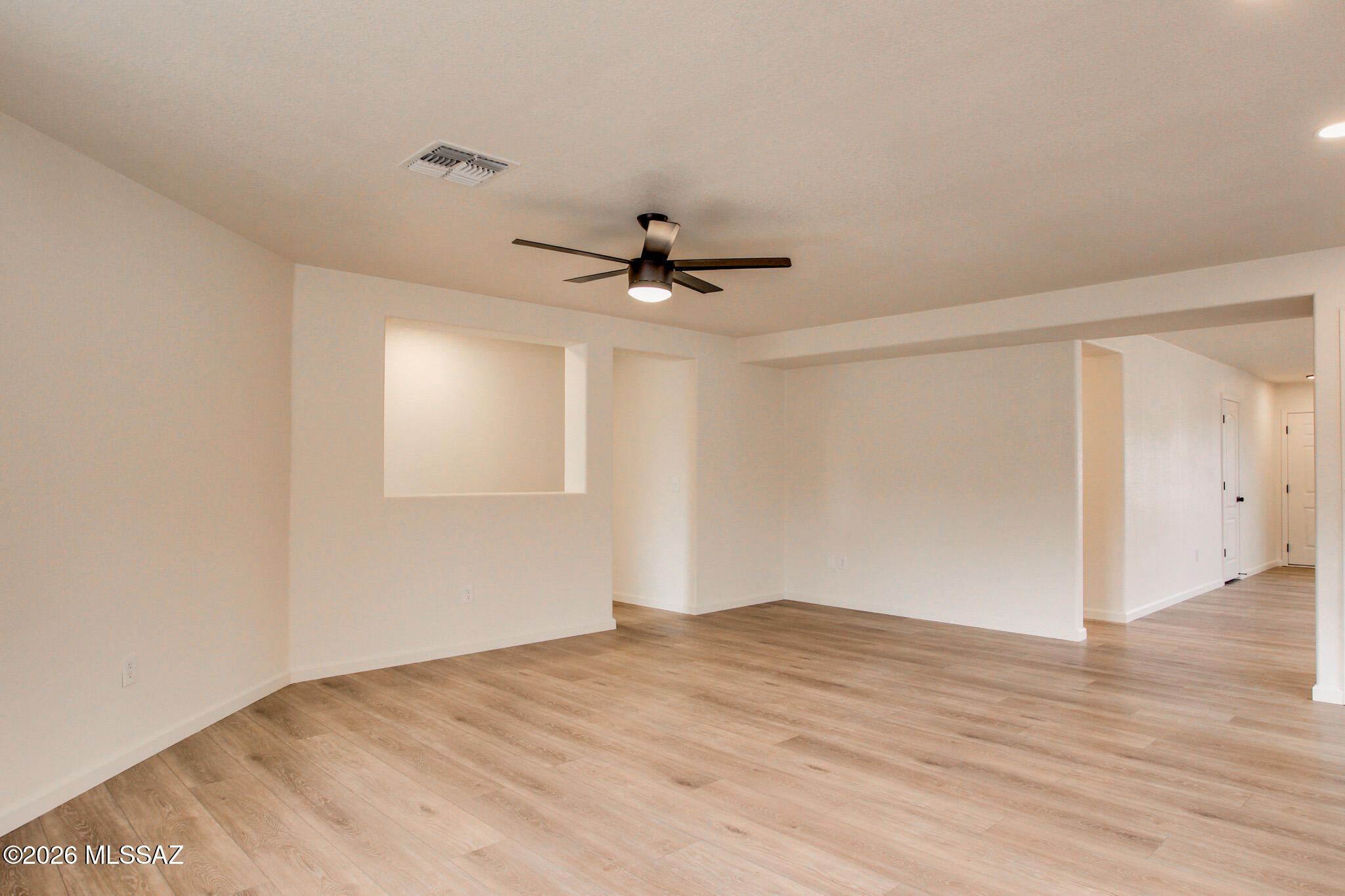 9410 E Grapevine Spring Place