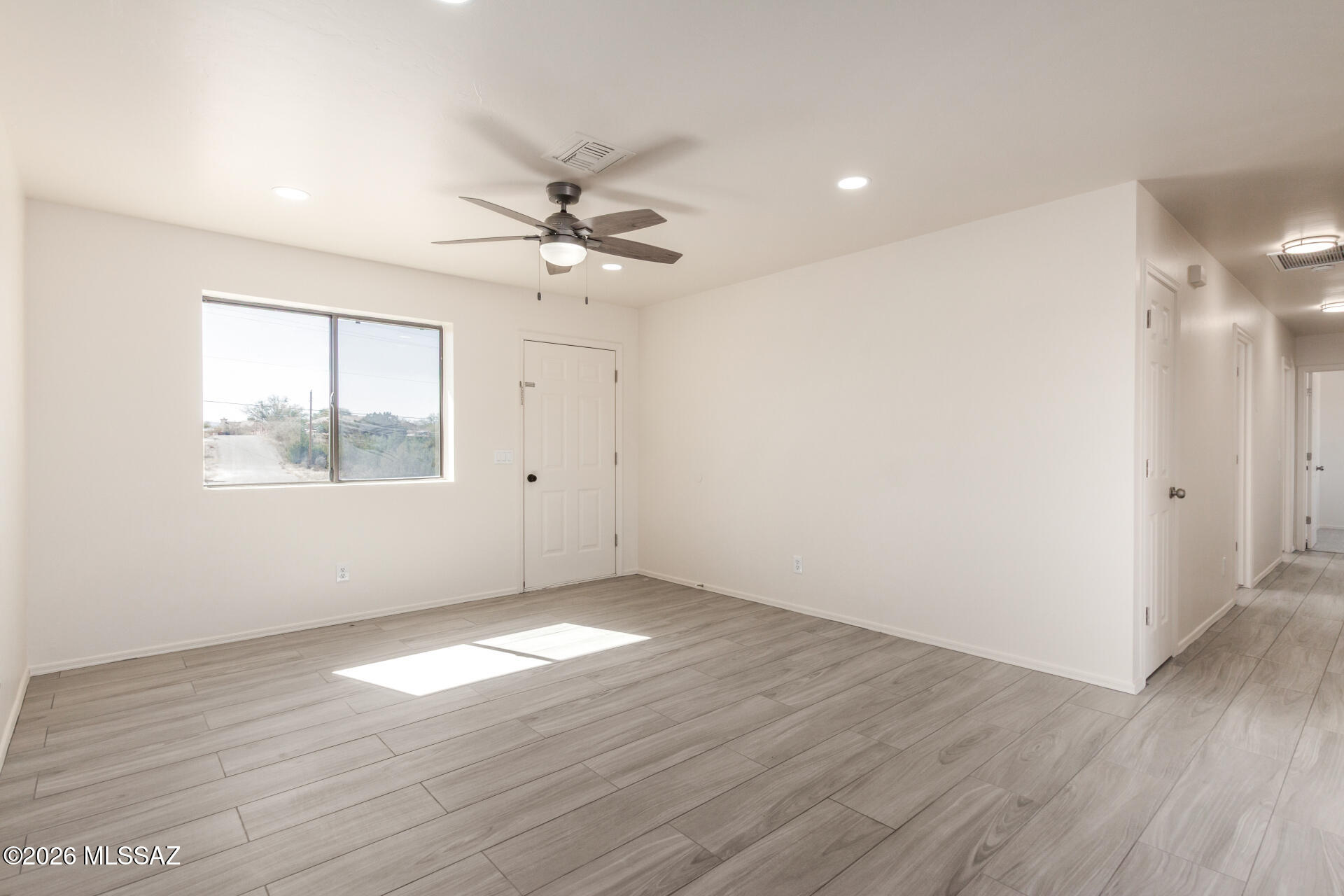 370 Camino Brizza Bonell