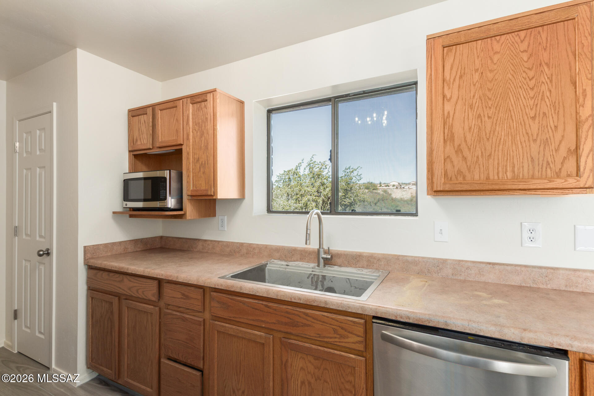 370 Camino Brizza Bonell