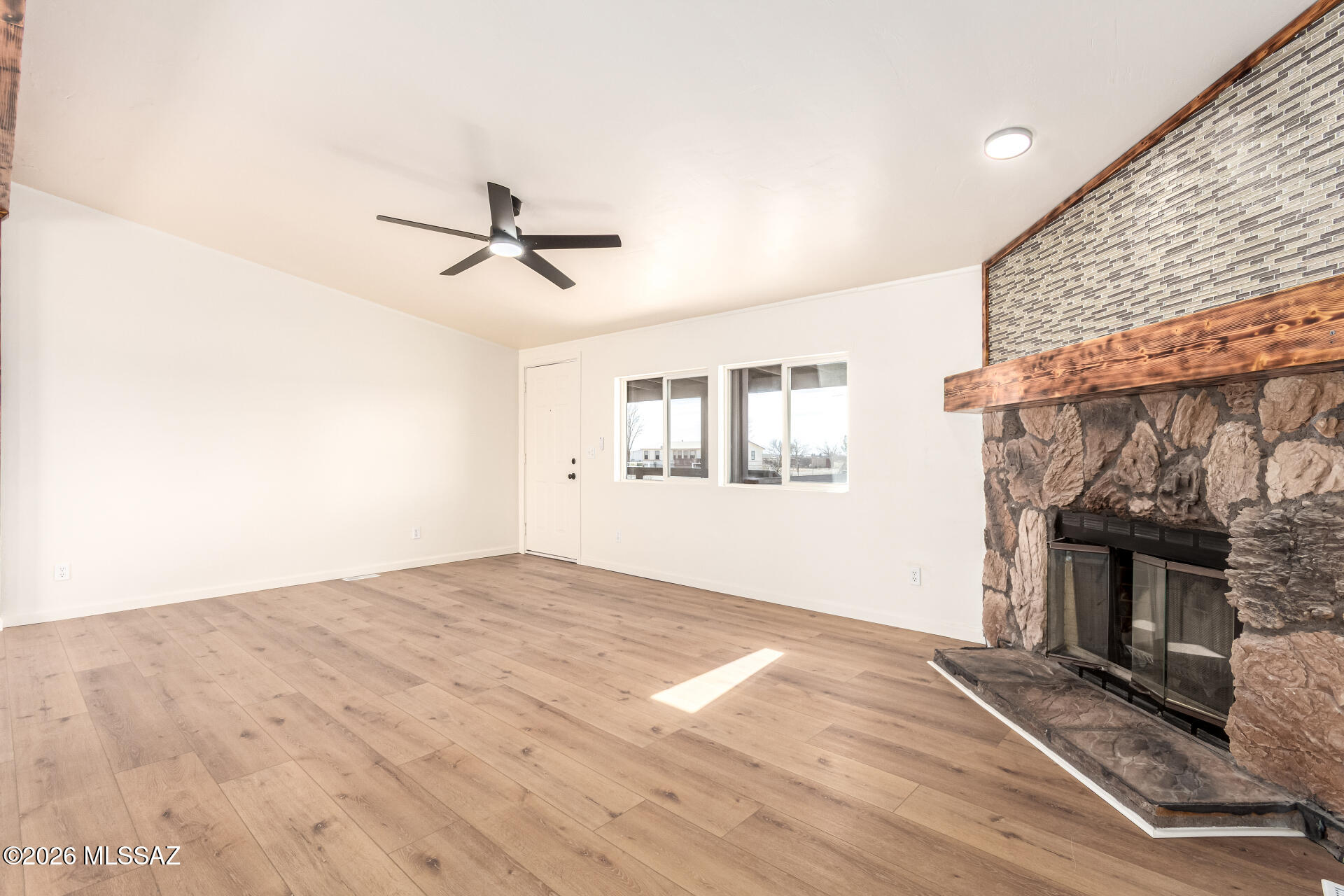 1250 W Packing Plant Road