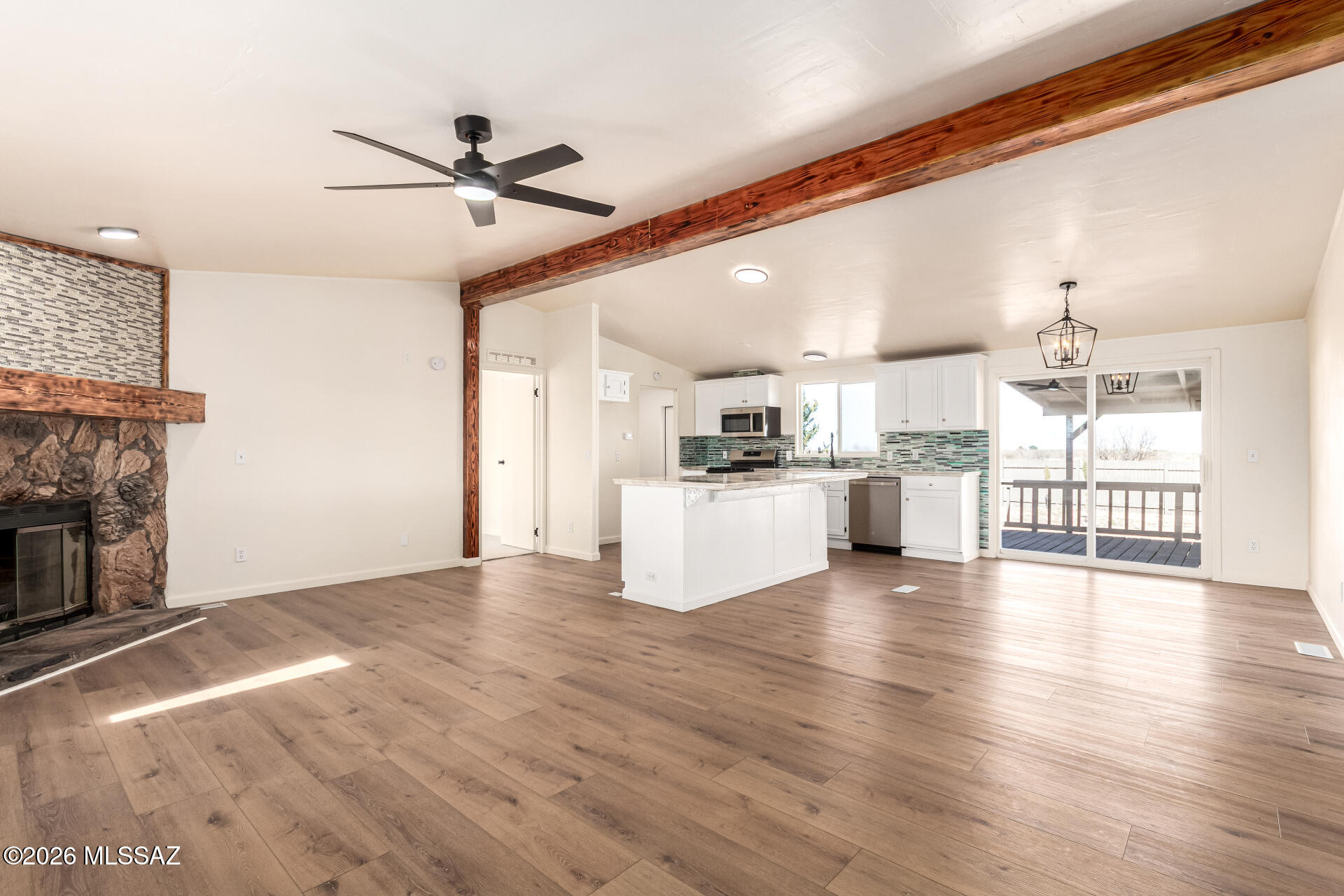 1250 W Packing Plant Road