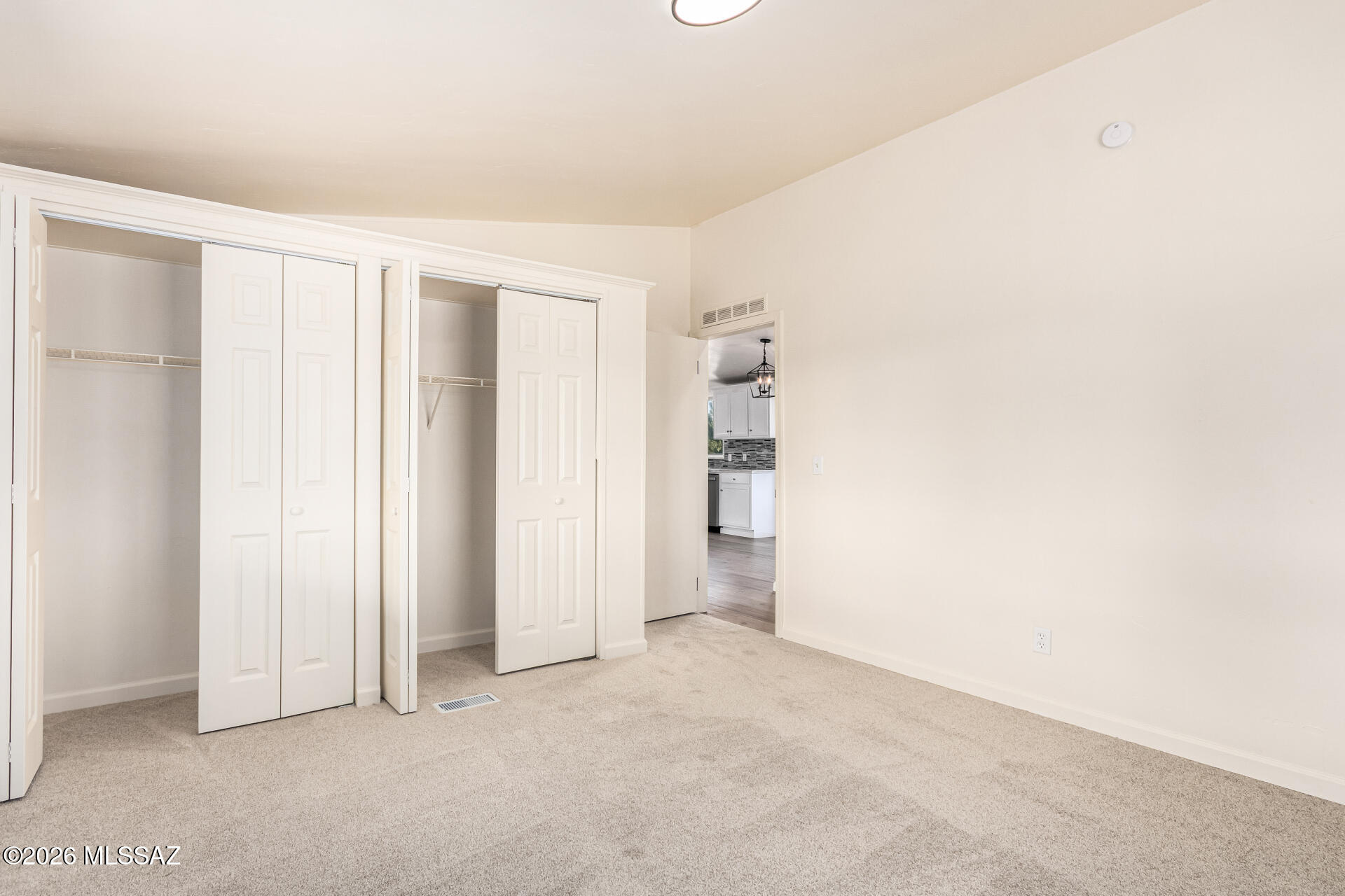 1250 W Packing Plant Road