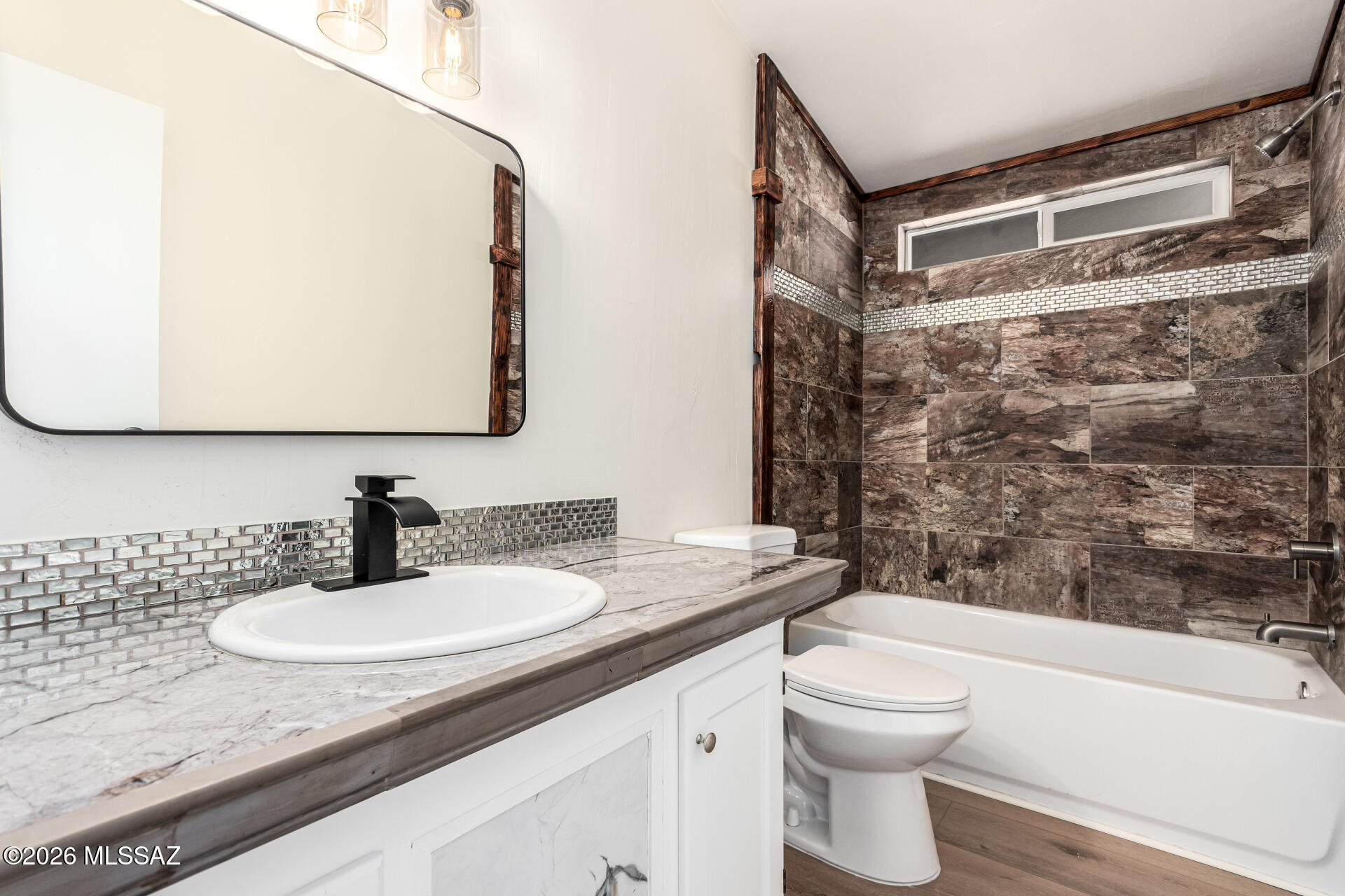 1250 W Packing Plant Road