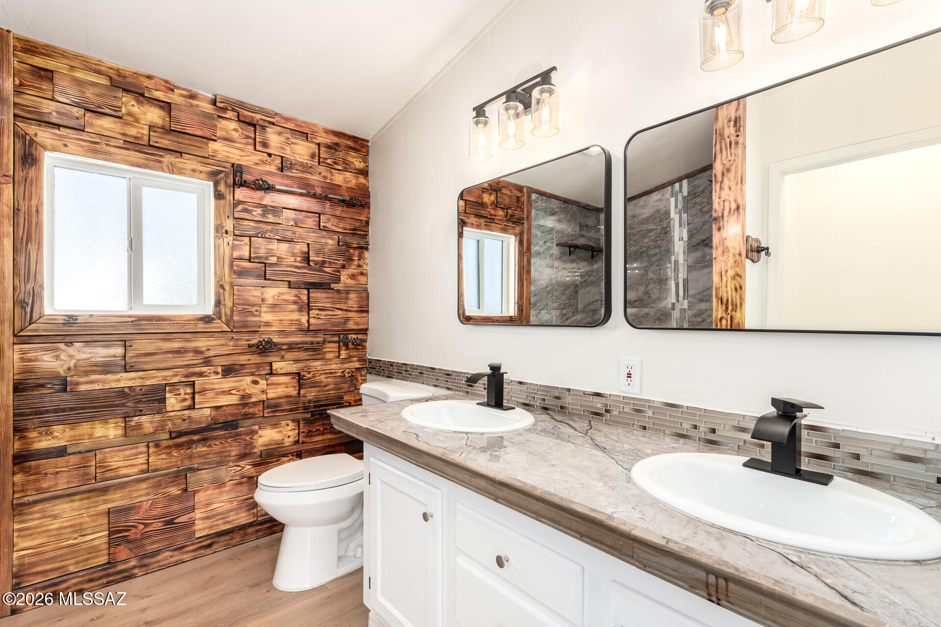 1250 W Packing Plant Road