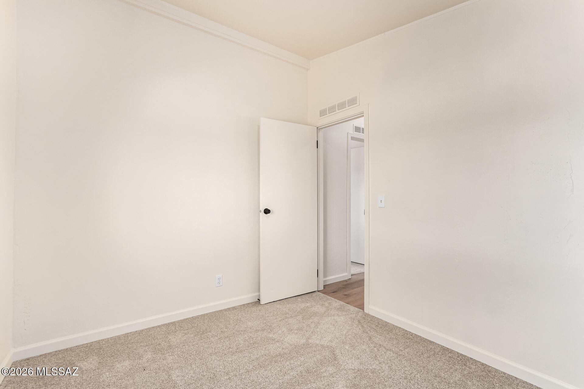 1250 W Packing Plant Road