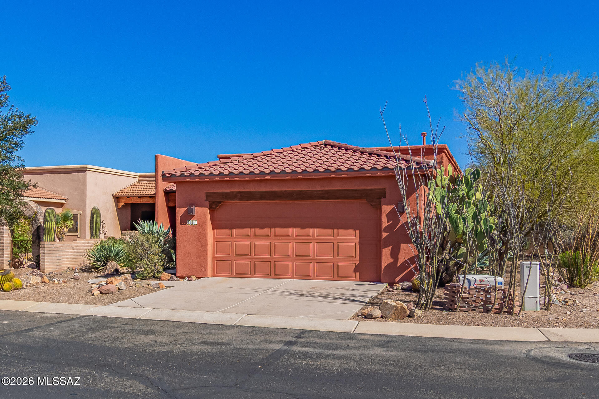 135 Calle Frida Kahlo