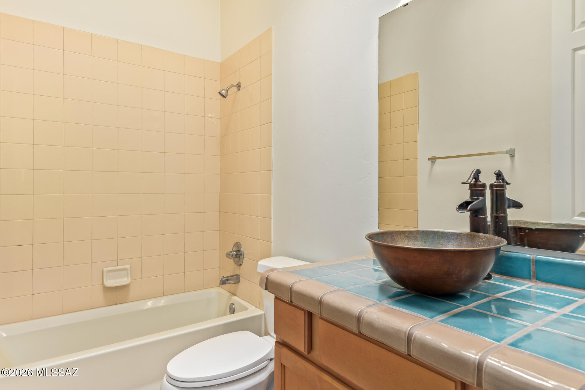 135 Calle Frida Kahlo