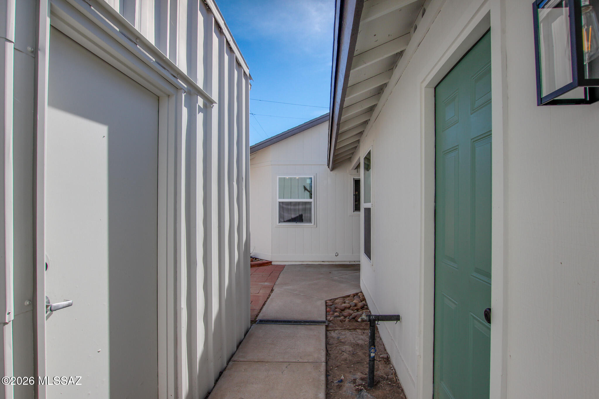 5665 S Catalina Avenue