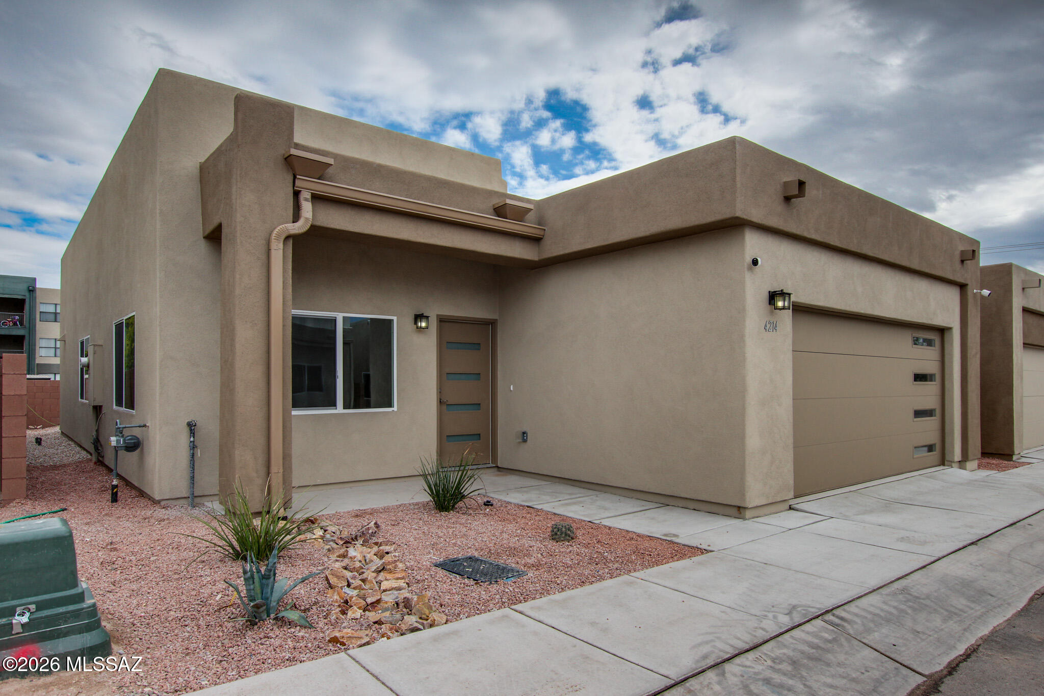 4214 N Lulu Court