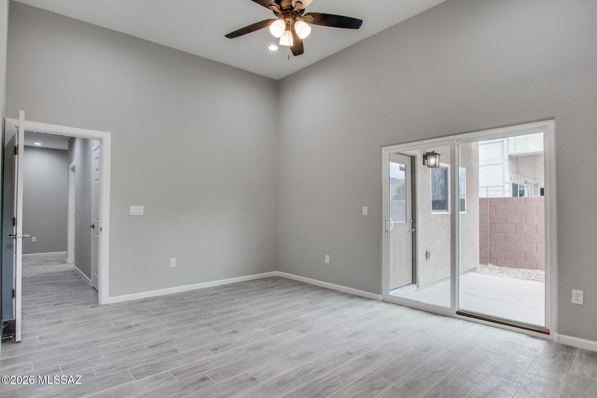 4214 N Lulu Court