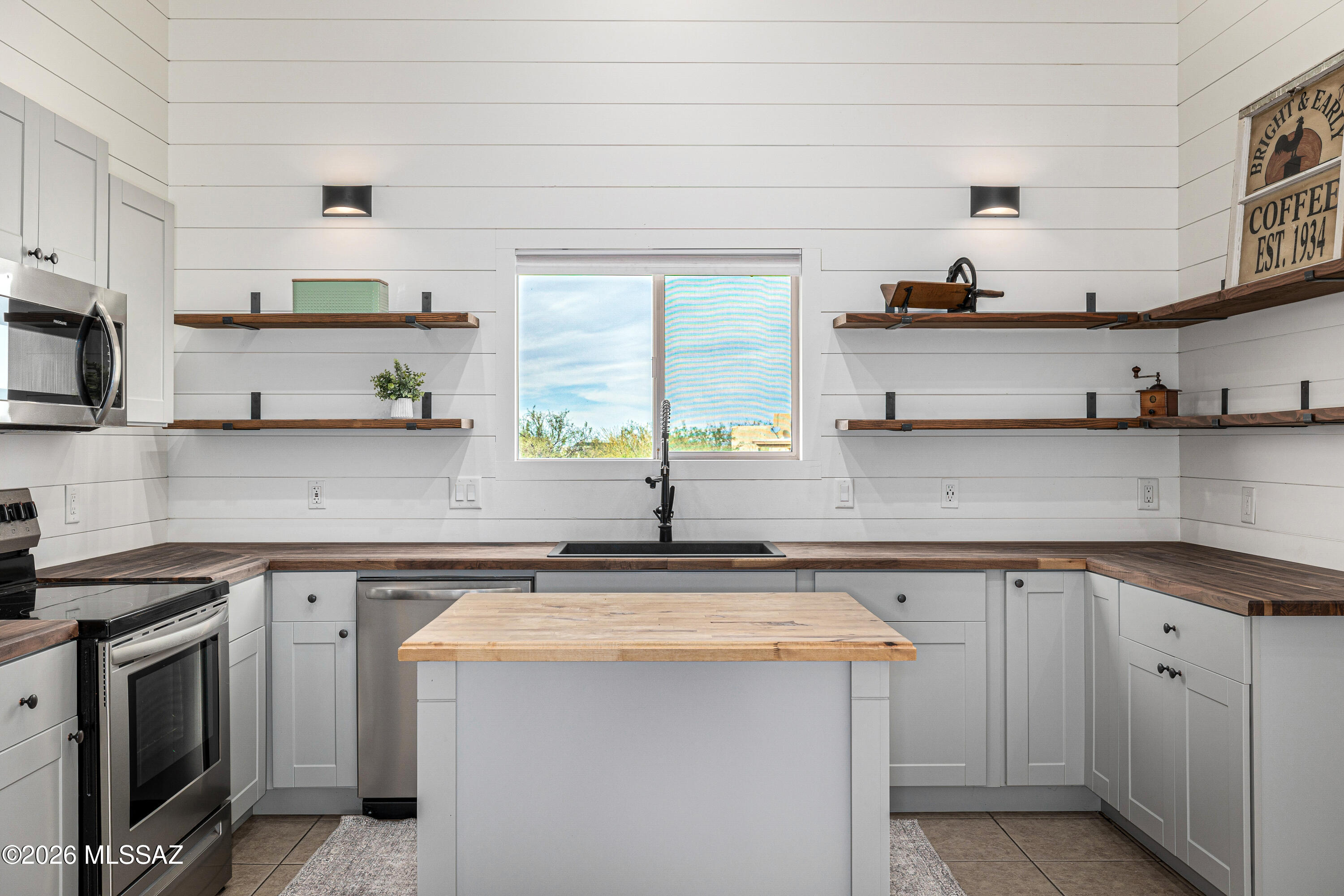 16244 S Sycamore Ridge Trail