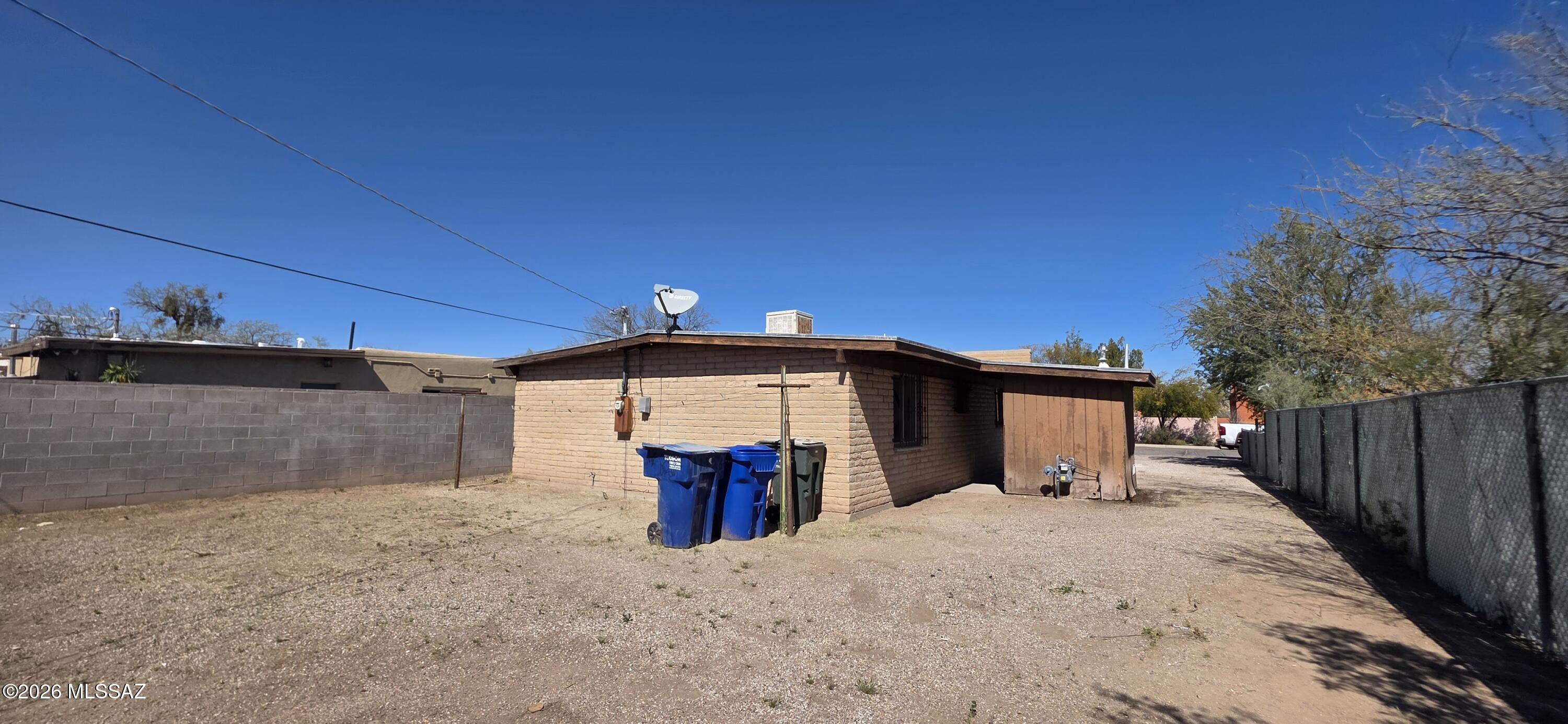 1219 W Ontario Street