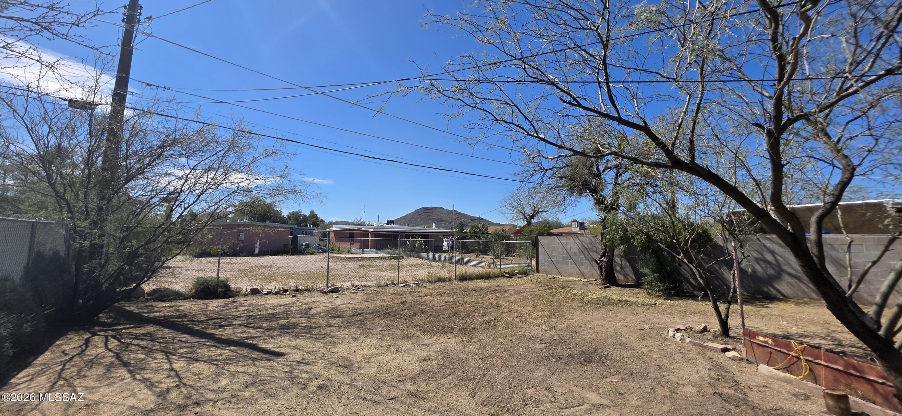 1219 W Ontario Street