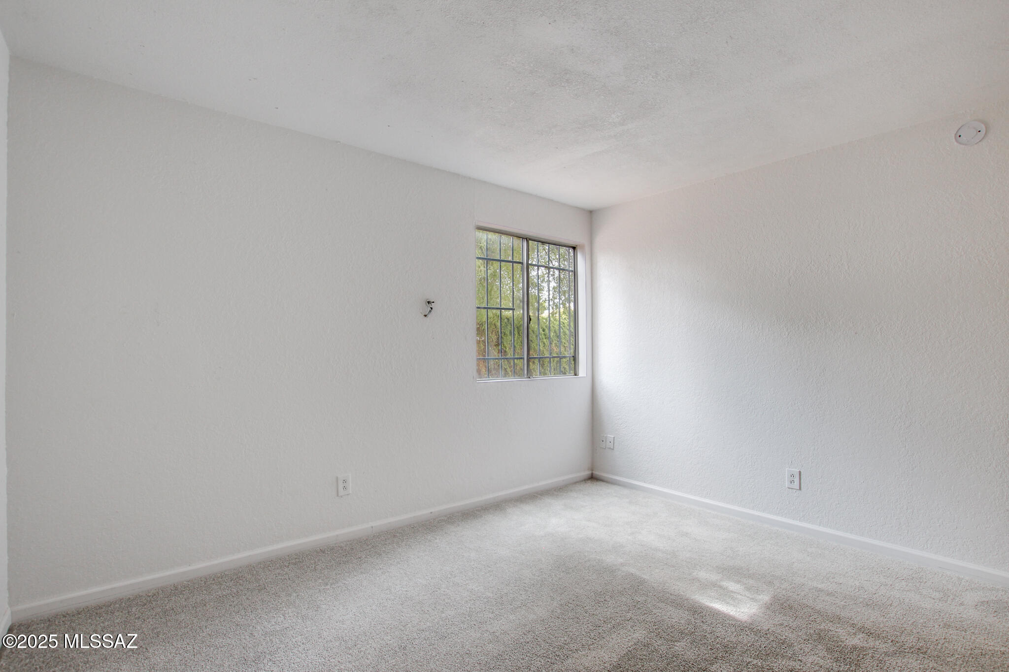 828 S Langley Avenue 101