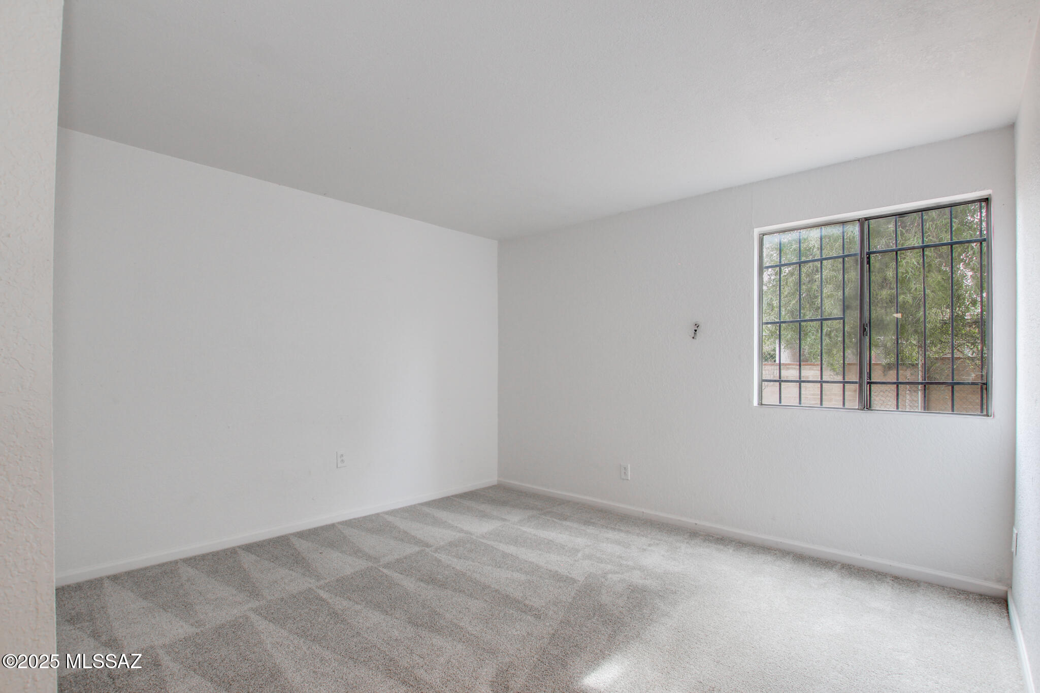 828 S Langley Avenue 101