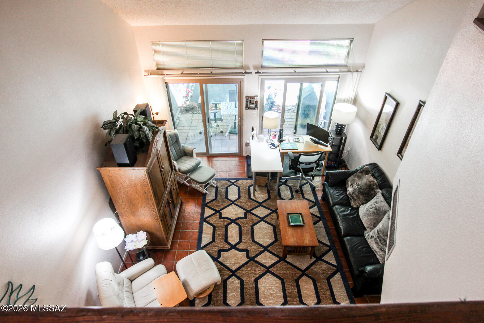 3109 E Corte De La Raqueta