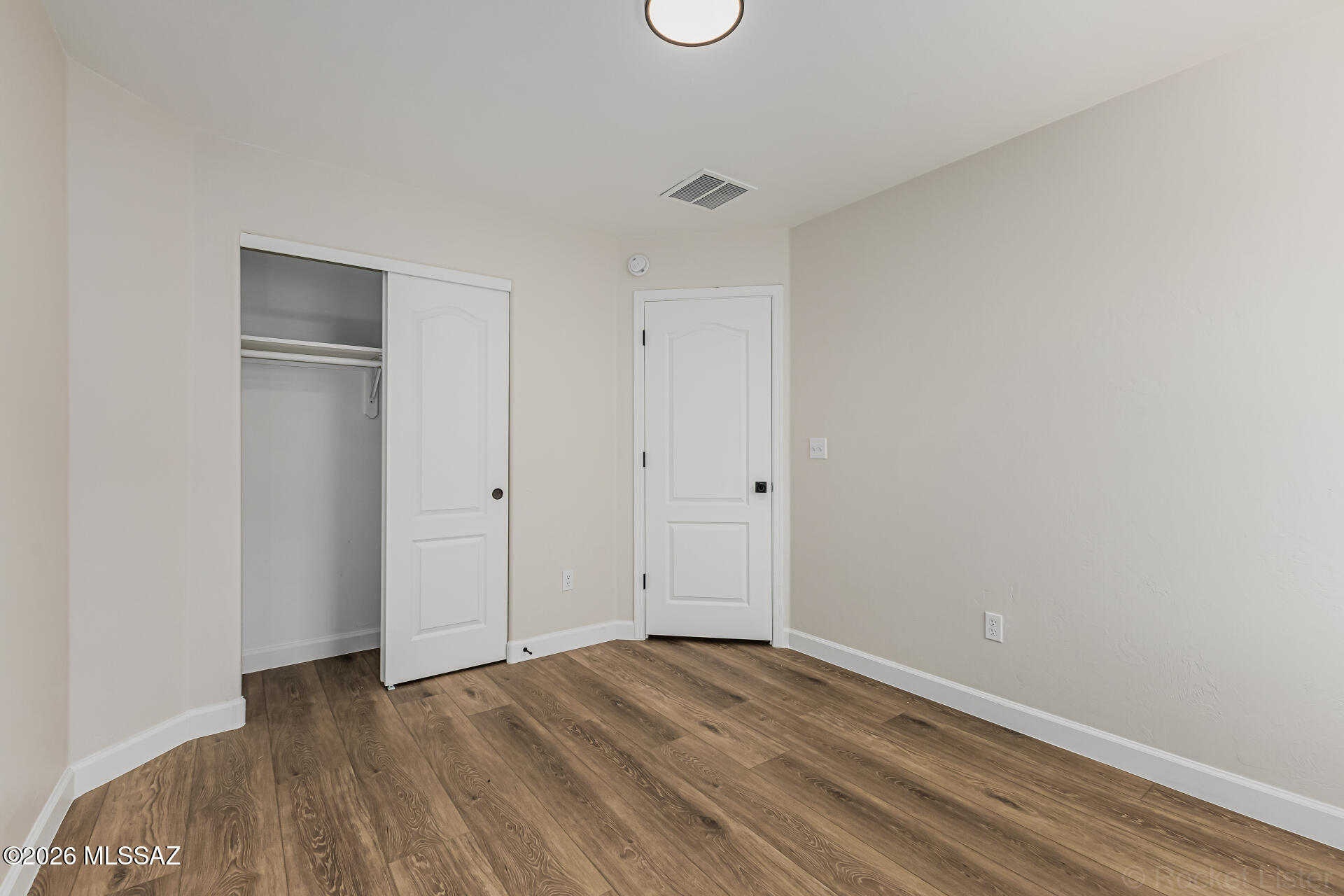 8046 W Misty Brook Place