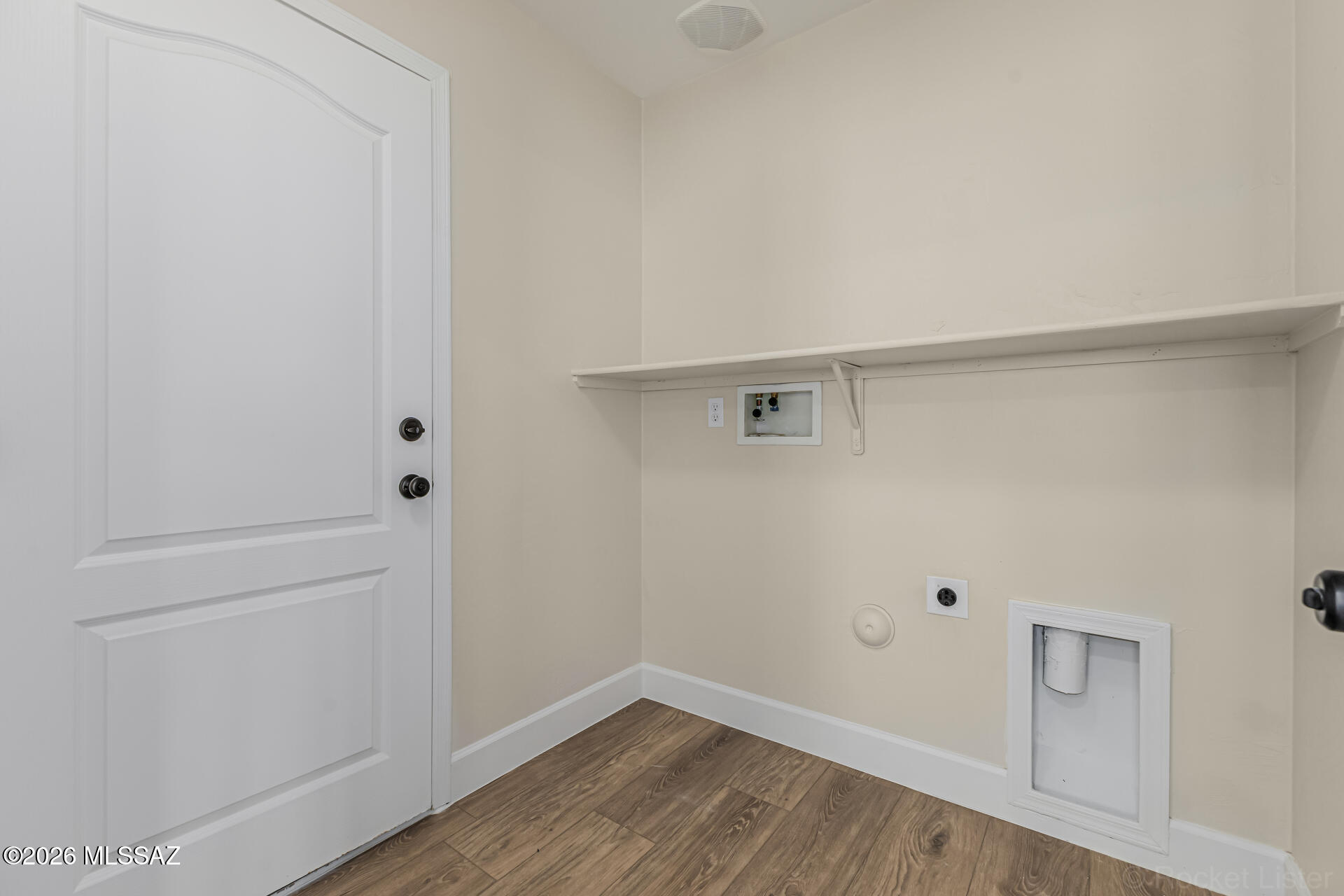 8046 W Misty Brook Place