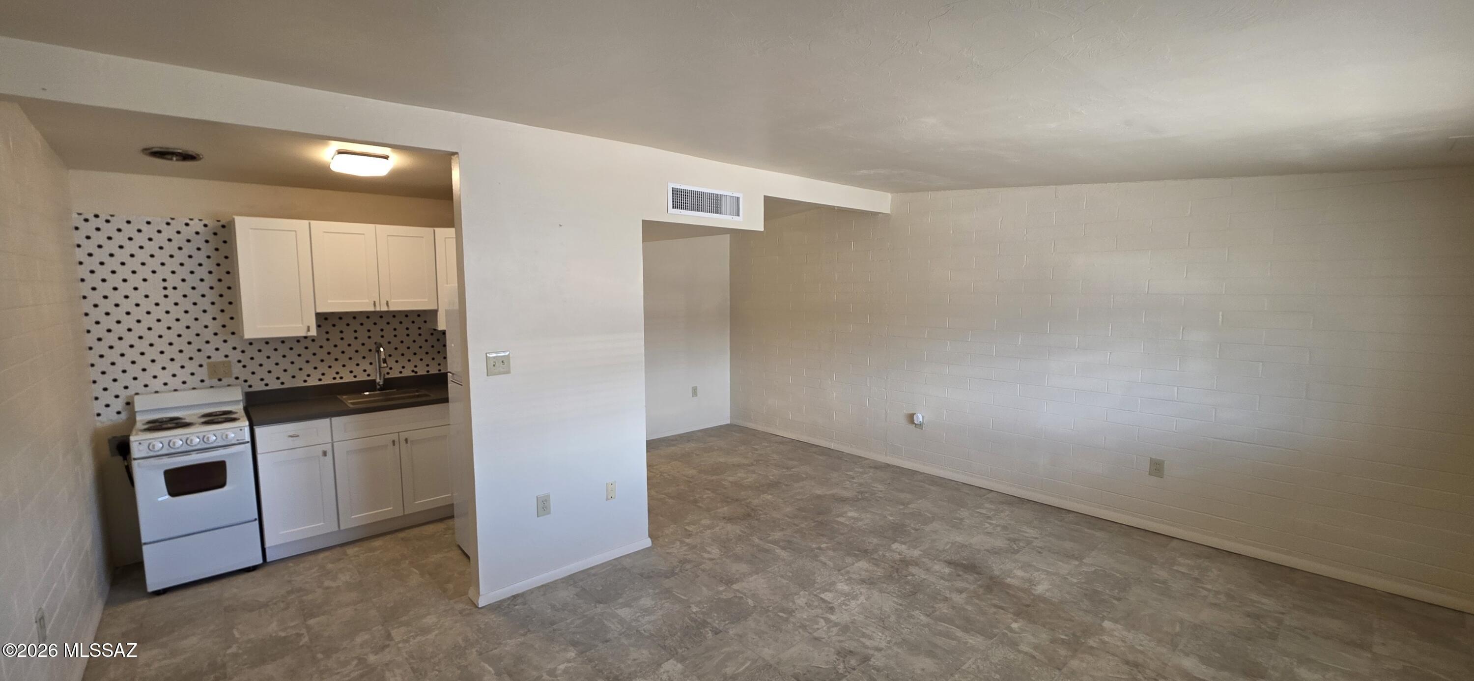 1123 E Kentucky Street 101