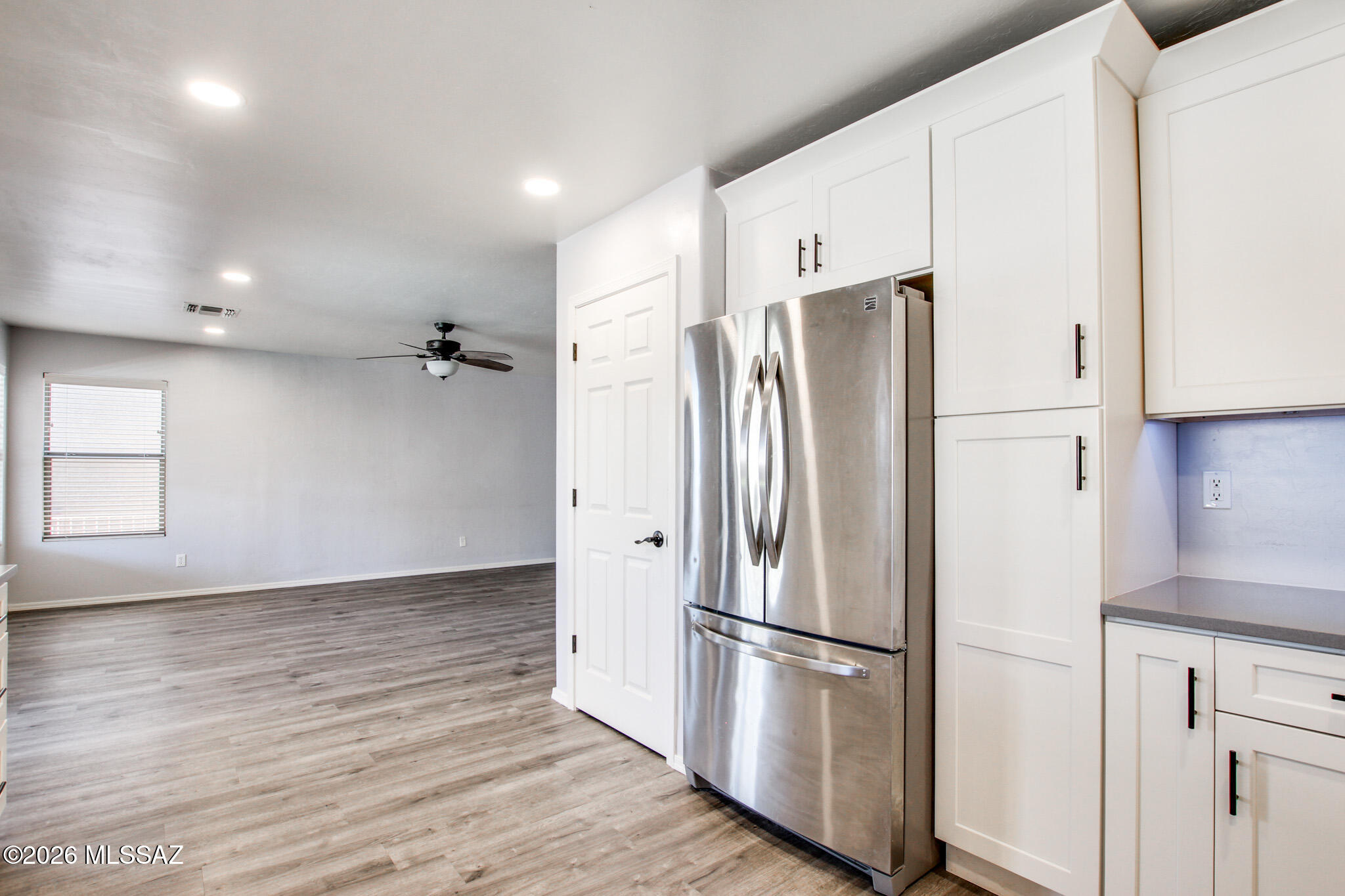 694 W Amber Sun Drive